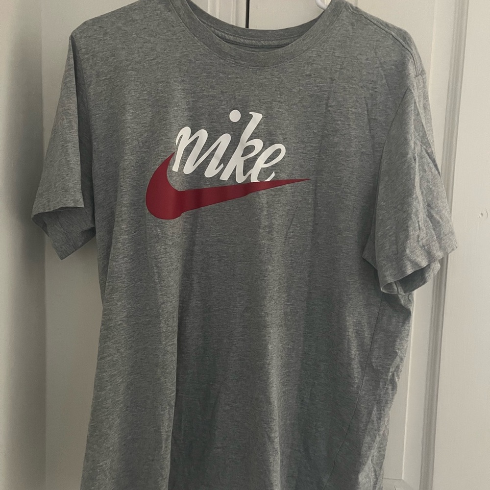 Nike Men's Heather Gray Tee with Red Swoosh